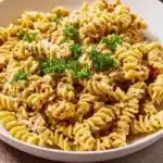 spicy garlic parmesan lentil pasta 2026 03 23 232020 1