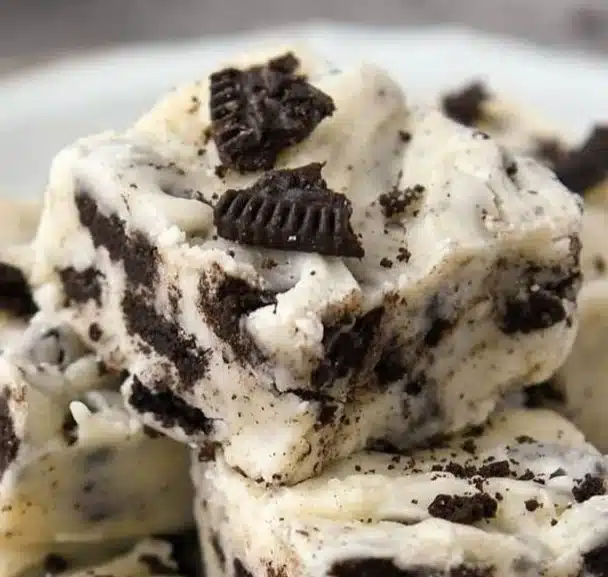 Delicious homemade Oreo Fudge with crushed Oreos and rich chocolate.